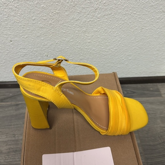 Journee Collection Womens Skiler Tru Comfort Foam Open Square Toe Block Heel - Picture 5 of 7